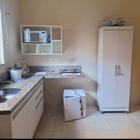 דירות São José dos Campos Kitnets Dona Lucia Sjc מראה חיצוני תמונה